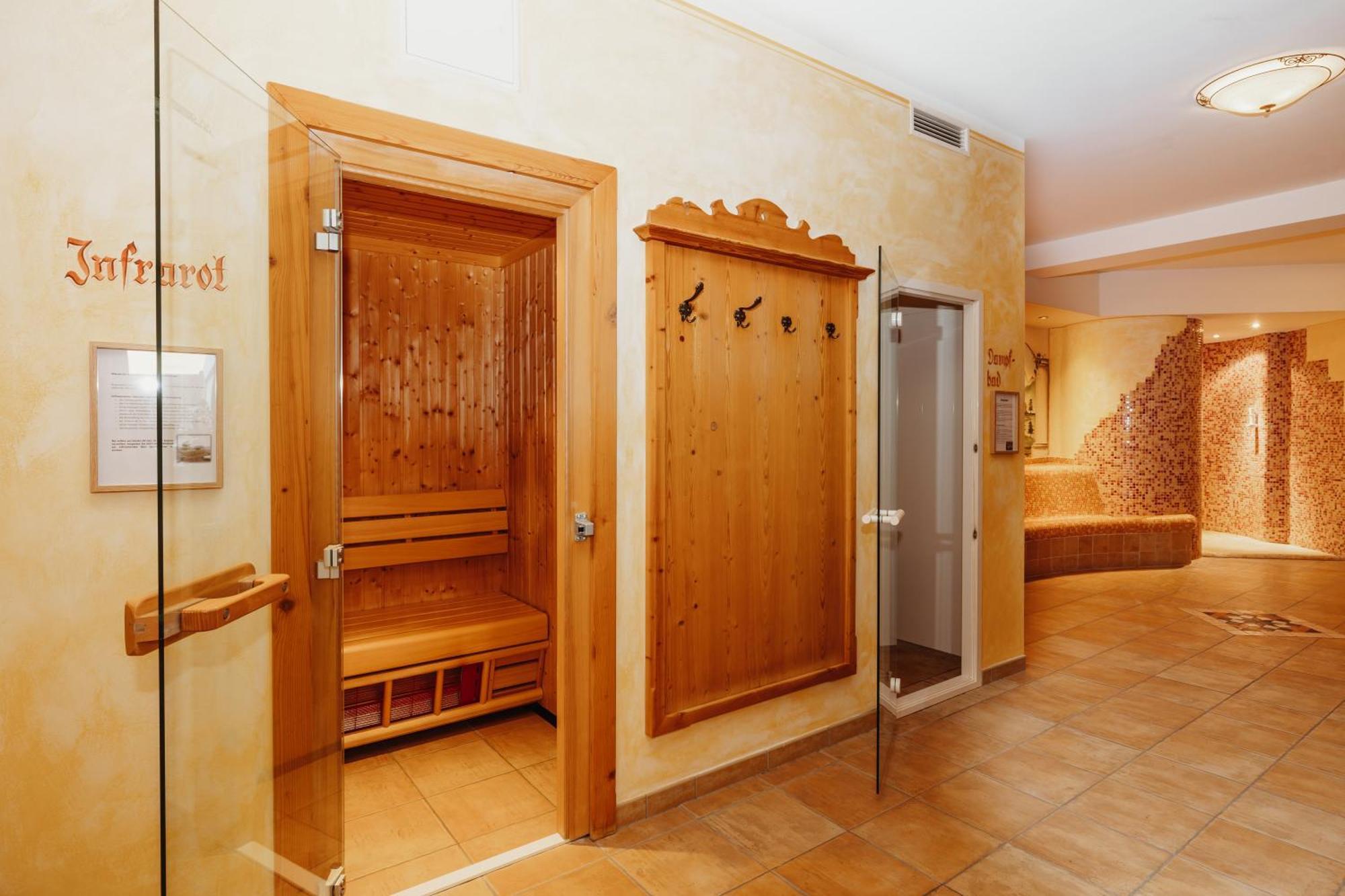 Hotel Lammwirt Grossarl Bagian luar foto