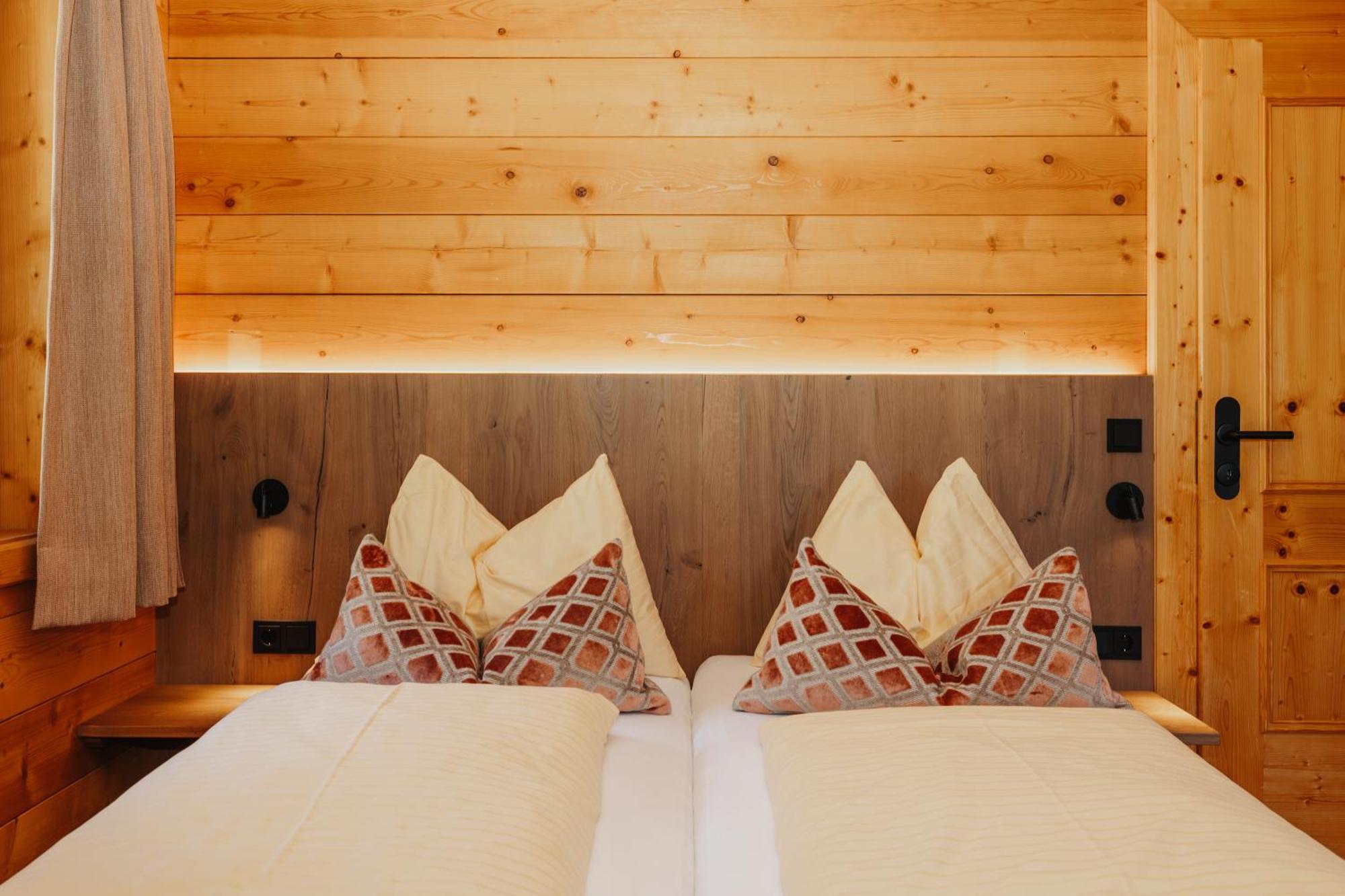 Hotel Lammwirt Grossarl Bagian luar foto